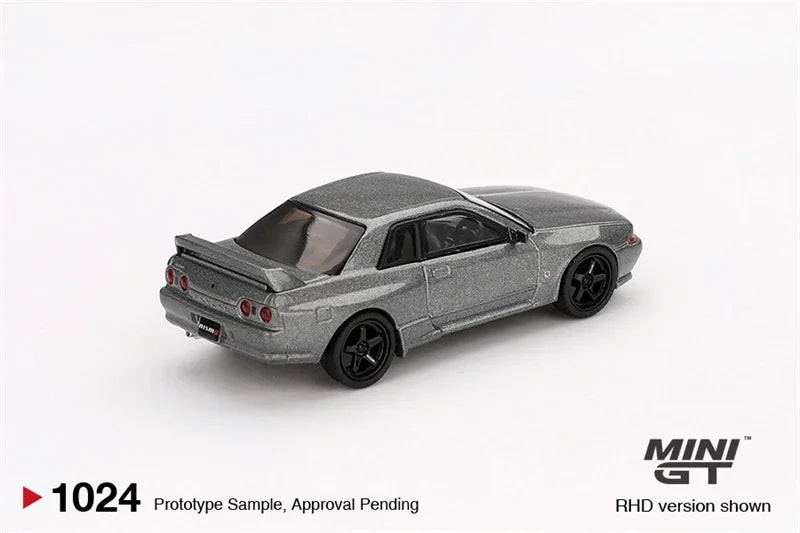 MINI GT 1:64 Skyline BNR32 CRS Version Dark Metal Gray Die-Cast Car Model Collection Miniature
