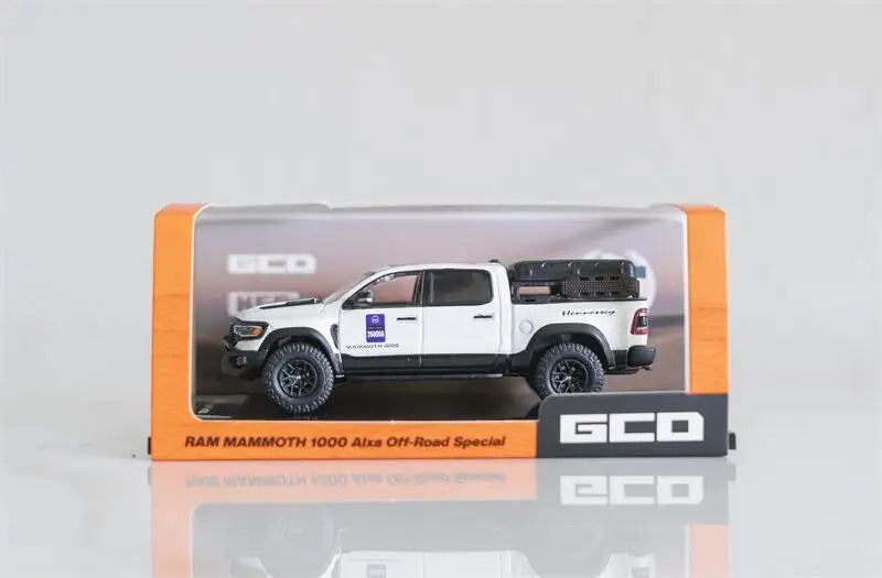 GCD 1:64 Ram Mammoth 1000 Alxa Off-Road Special White Die-Cast Car Model Miniature Gifts