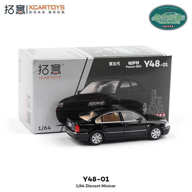 XCartoys 1:64 Passat gen5 Diecast Model Car