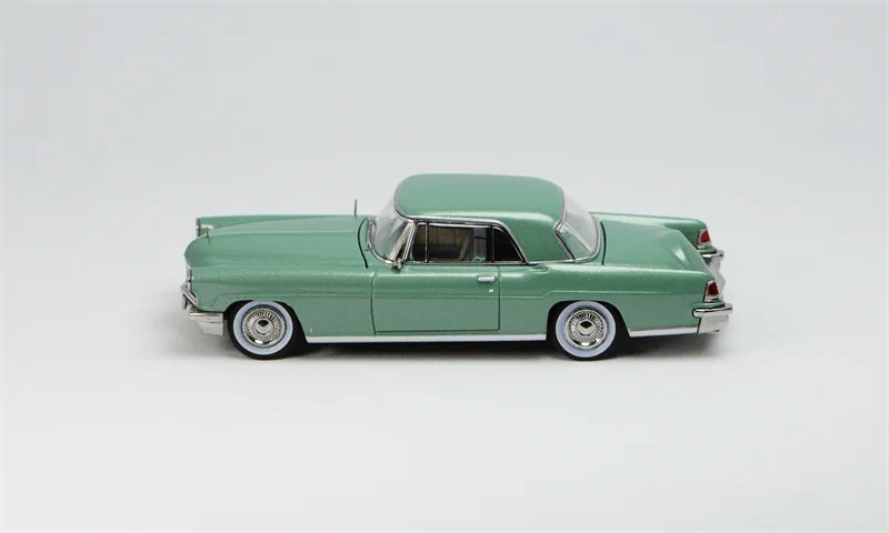 GFCC 1:64 Lincoln Continental Die-Cast Car Model Miniature Gifts