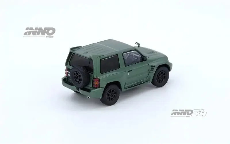 INNO 1:64 PAJERO EVOLUTION Satin Green Die-Cast Car Model Collection Miniature