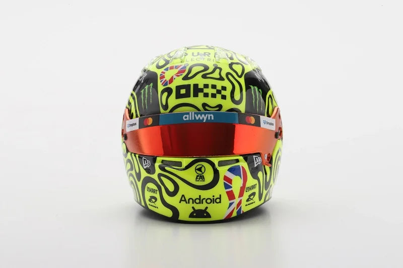 Spark 1:5 Formula 1 Team - Lando Norris - British GP 2025 helmet Model