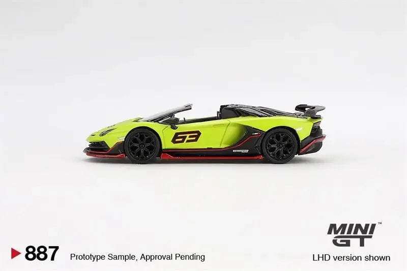 MINI GT #887 1:64 SuperSport Car Aventador SVJ 63 Roadster VerdeShock Die-Cast Car Model Collection Miniature