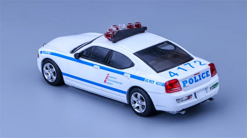 Rollin 1:64 Charger Mk6 LX 2008 White limited799 Diecast Model Car