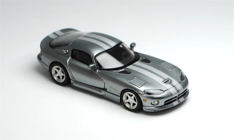 GFCC 1:64 1996 Viper Hardtop GTS Black / White / Gary Diecast Model Car