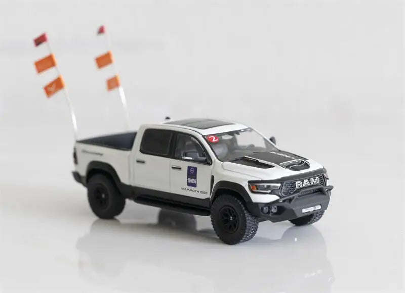 GCD 1:64 Ram Mammoth 1000 Alxa Off-Road Special White Die-Cast Car Model Miniature Gifts