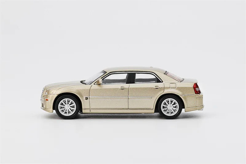 DCT 1:64 300C SRT8 Gold Color Die-Cast Car Model Miniature Gifts