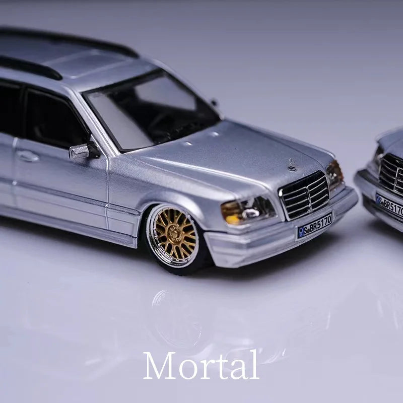 Mortal 1:64 MB S124 Silver / Metallic Red limited599 Diecast Model Car