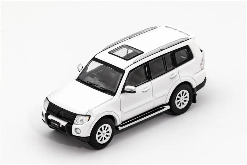 Shadow Pro 1:64 Pajero V97 Diecast Model Car