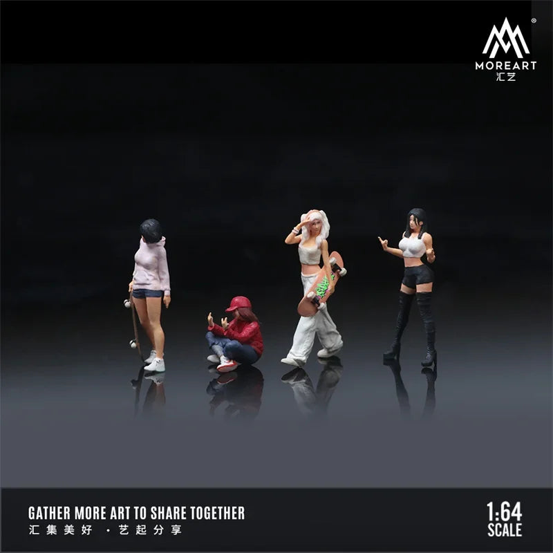 MoreArt 1:64 STREET TRENDY Figure set