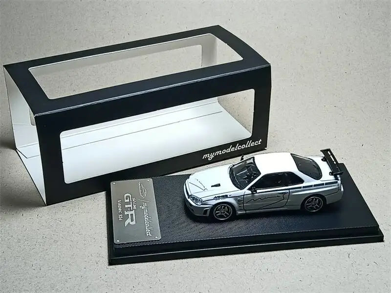 Model Collect MC 1:64 SKYLINE R34 V-SPEC White Mines Diecast Model Car