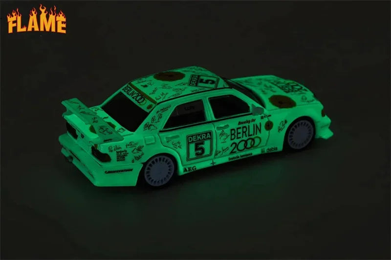 Flame 1:64 190E W201 2.5-16 Evo Berlin 2000 livery #5 White Luminescence limited299 Diecast Model Car