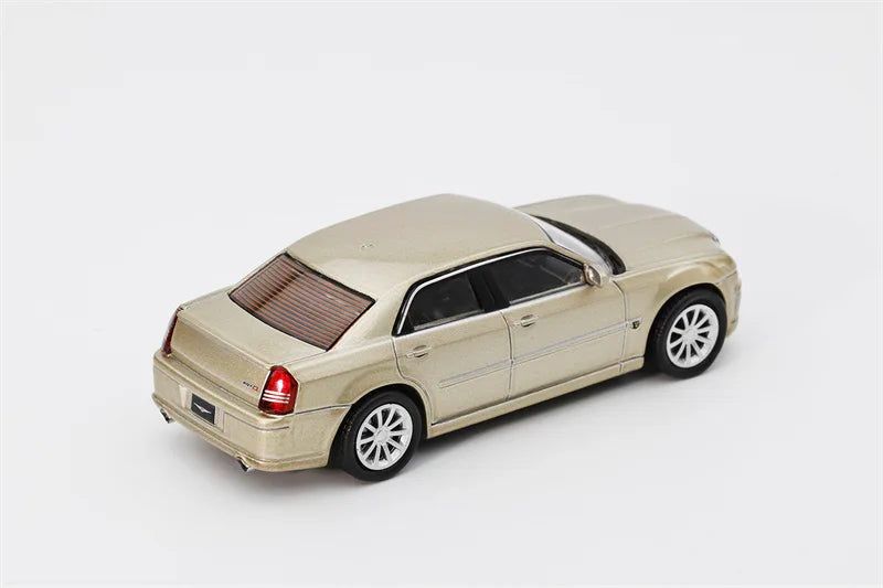 DCT 1:64 300C SRT8 Gold Color Die-Cast Car Model Miniature Gifts