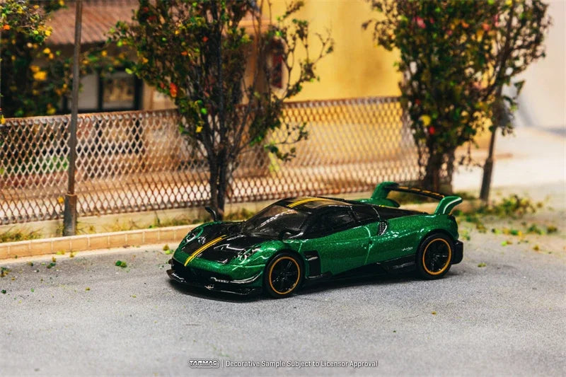 Tarmac Works 1:64 Pagani Huayra BC Green Diecast Model Car