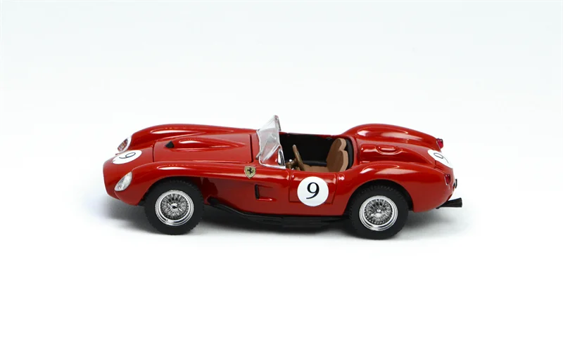 GFCC 1:64 250TR Red / Metallic Red Diecast Model Car