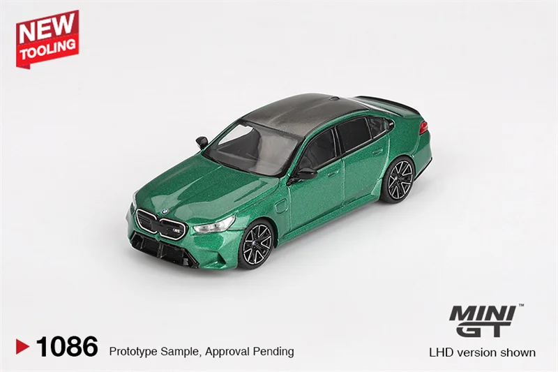 [PreSale] MINI GT 1:64 M5 G90 Isle of Man Green Metallic 1086 Diecast Model Car