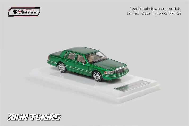 [PreSale]  MK Miniatures 1:64 1992 Lincoln Town Car Green AIT show special Diecast Model Car