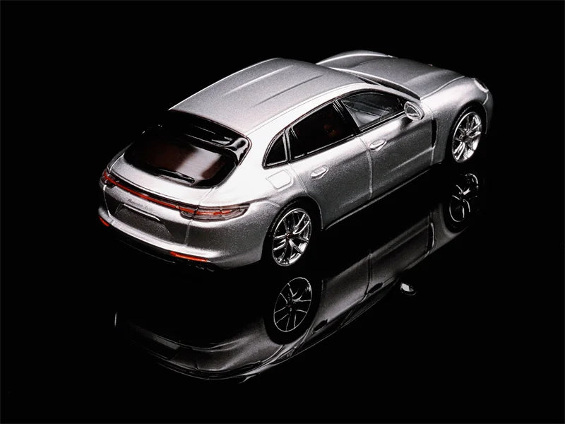 Furuya 1:64 Panamera Turbo Sedan / Shooting Brake GT Pearl white / Silver Die-Cast Car Model Collection Miniature