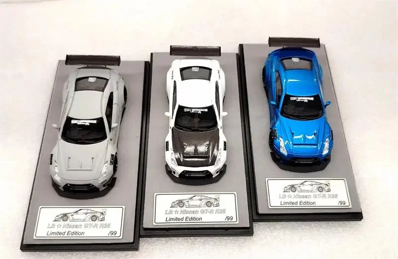 Qidian Model 1:64 GT-R R35 LB Limited999 Resin Model Car