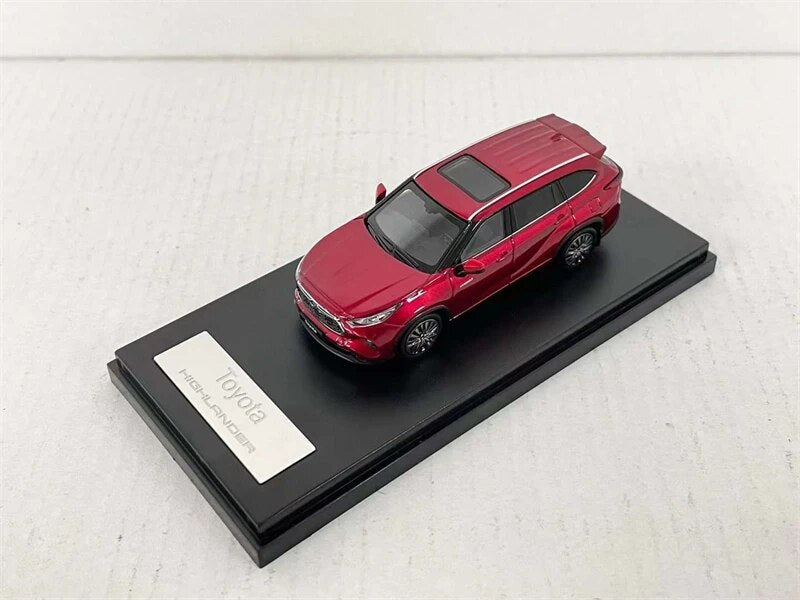 LCD 1:64 HighLander  Model Car