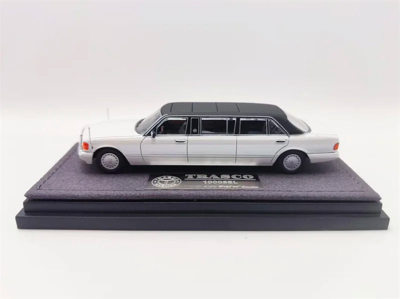 Art of Model 1:64 W126 Die-Cast Car Model Miniature Gifts