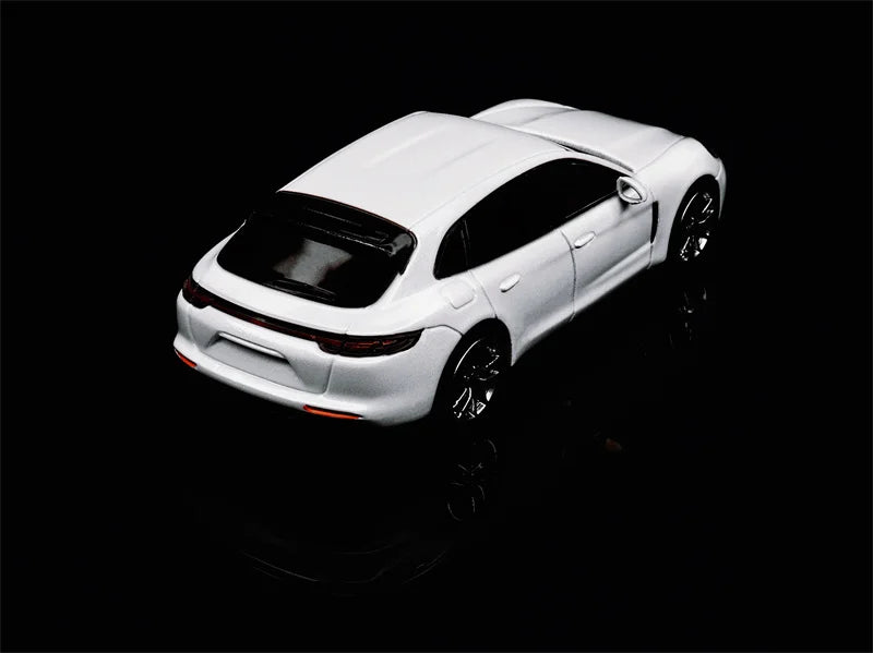 Furuya 1:64 Panamera Turbo Sedan / Shooting Brake GT Pearl white / Silver Die-Cast Car Model Collection Miniature
