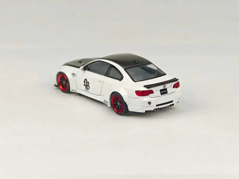 FINE MODEL 1:64 M3 E92 LB Die-Cast Car Model Miniature Gifts