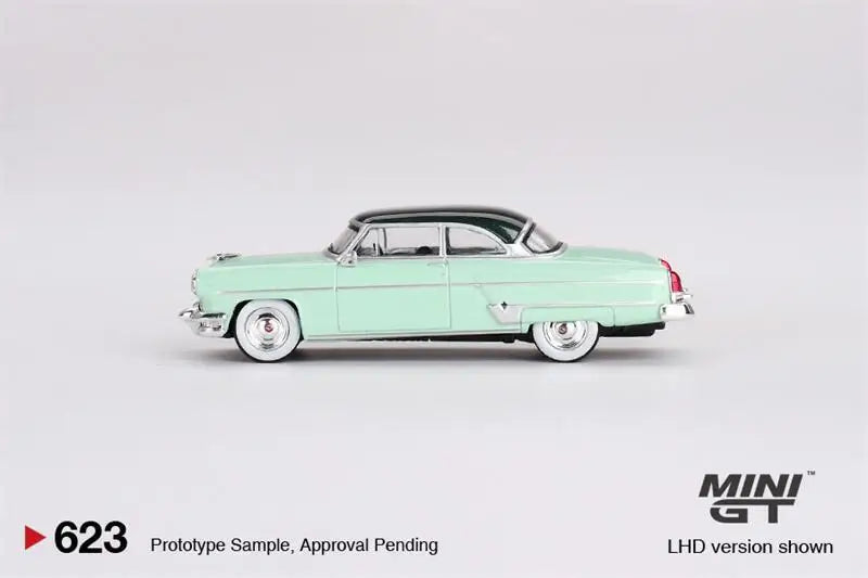 MINI GT 1:64 Lincoln Capri 1954 Parklane Green / Bloomfield  LHD Green Diecast Model Car