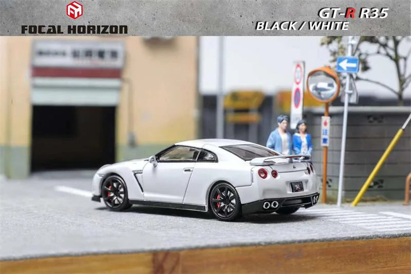 Focal Horizon FH 1:64 Skyline GT-R R35 limited699 Diecast Model Car