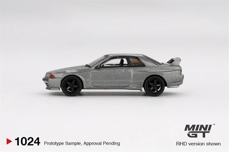 MINI GT 1:64 Skyline BNR32 CRS Version Dark Metal Gray Die-Cast Car Model Collection Miniature