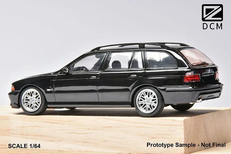 PreSale DCM 1:64 M5 Wagon Opening Hood Collection Miniature Diecast Metal Model Car