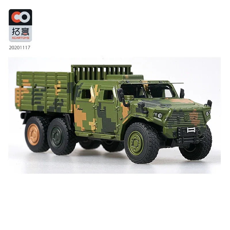 Xcartoys 1:64 DongFeng Mengshi Gen3 6x6 Armored transport China military Vehicle Camouflage green Diecast Model Car