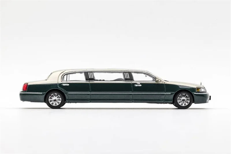 GCD 1:64 Lincoln Town Car Mk3 FN145 SilverBlue/GoldGreen  LHD Diecast Model Car