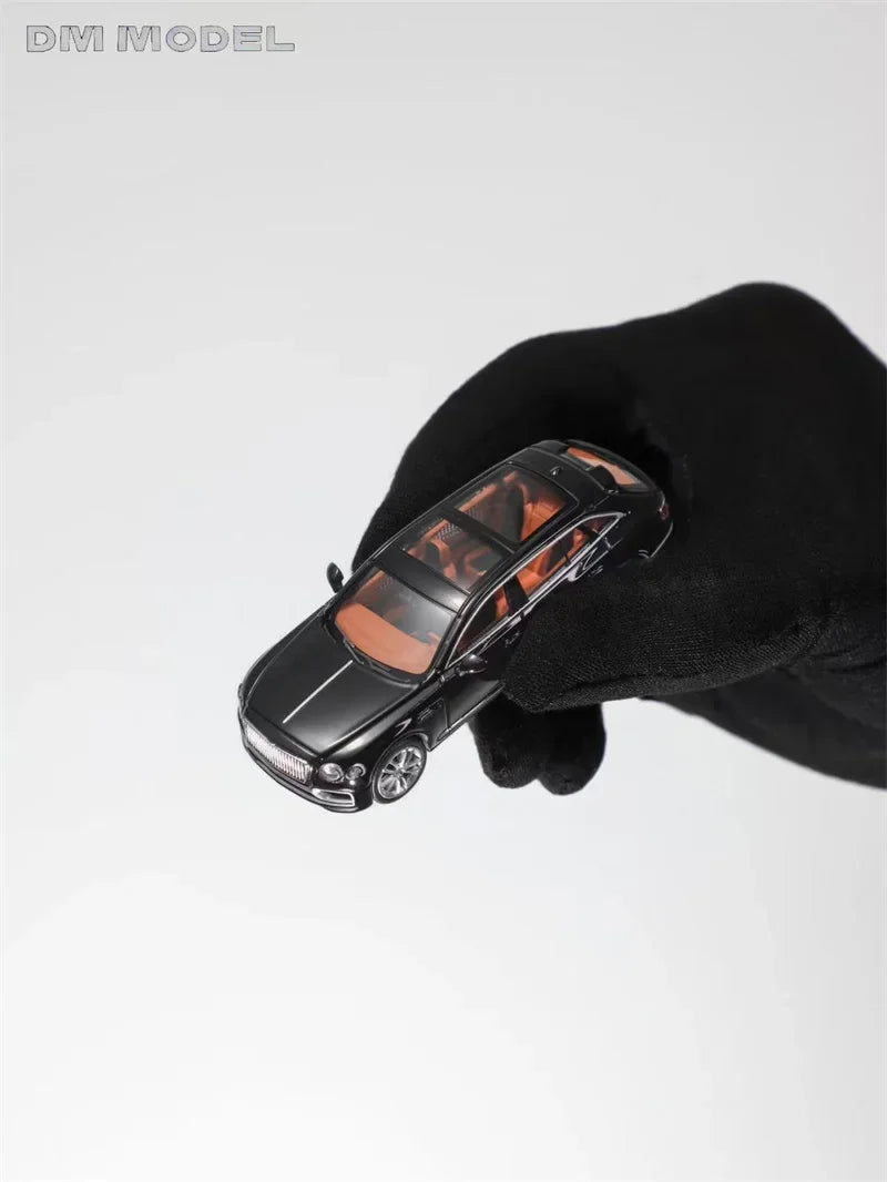 DM 1:64 SUV Flying Spur Shooting Brake Black / Blue / Green Die-Cast Car Model Collection Miniature