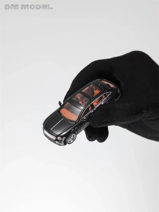 DM 1:64 SUV Flying Spur Shooting Brake Black / Blue / Green Die-Cast Car Model Collection Miniature