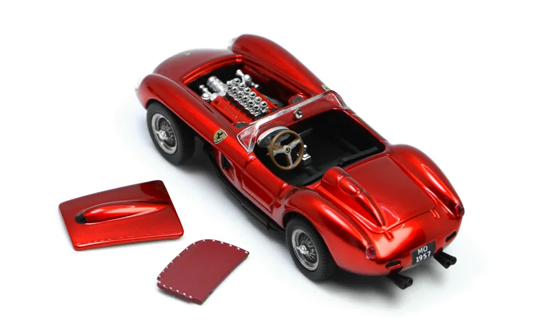 GFCC 1:64 250TR Red / Metallic Red Diecast Model Car