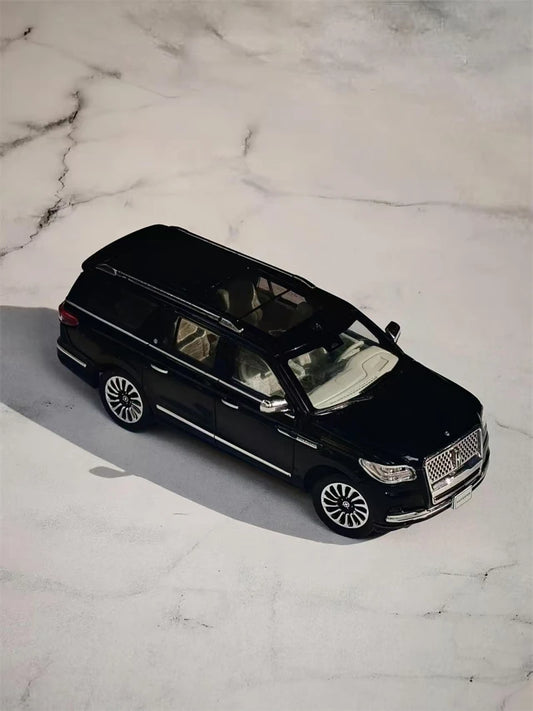WTX 1:64 Lincoln Navigator Die-Cast Car Model Miniature Gifts