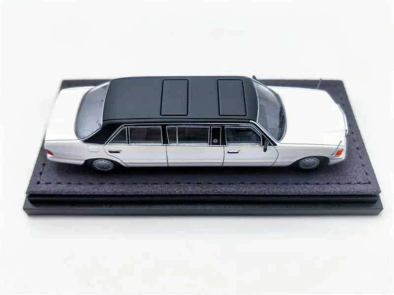 Art of Model 1:64 W126 Die-Cast Car Model Miniature Gifts
