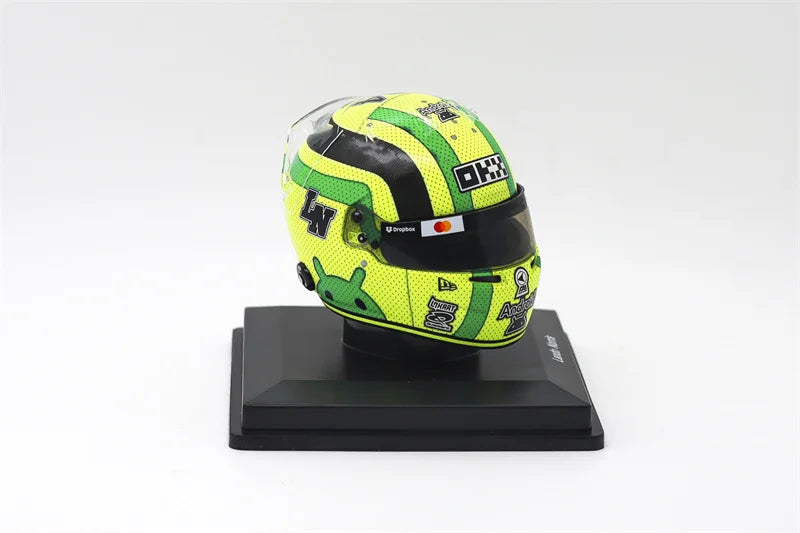 Spark 1:5 TEAM LANDO NORRIS 2025 helmet Model Miniature Gifts