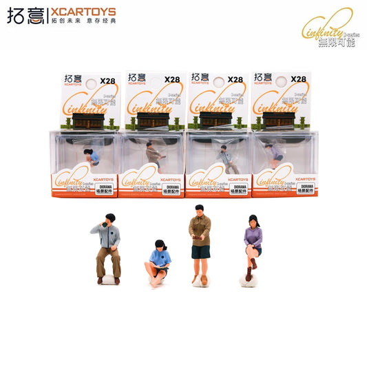 Xcartoys 1:64 RV Life Miniature figure set