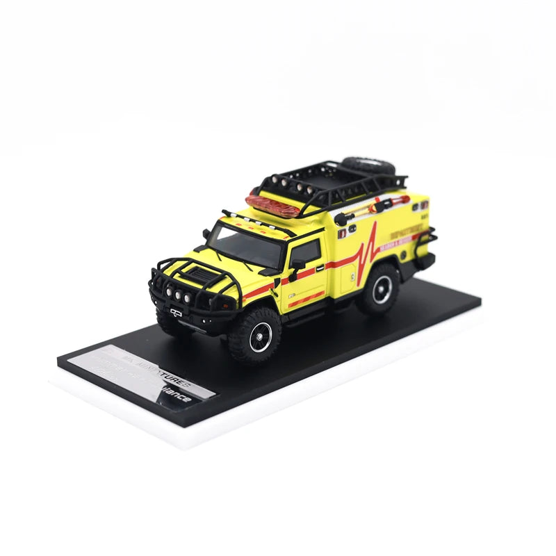 MK Miniatures 1:64 Hummer H2 Ambulance APA xpo 2025 Diecast Model Car