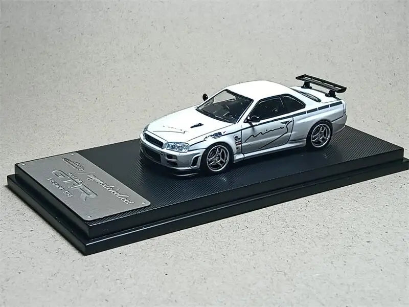 Model Collect MC 1:64 SKYLINE R34 V-SPEC White Mines Diecast Model Car