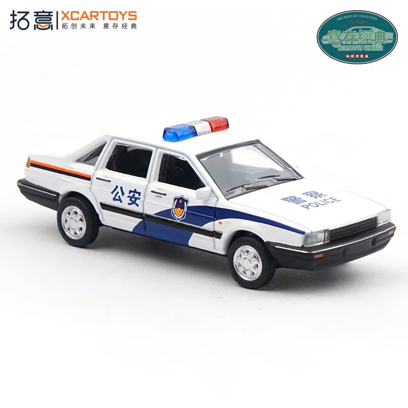 Xcartoys 1:64 SANTANA Sedan Police Diecast Model Car