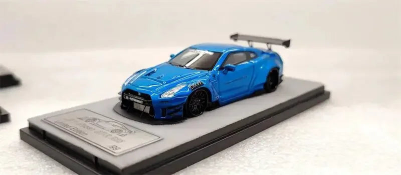 Qidian Model 1:64 GT-R R35 LB Limited999 Resin Model Car