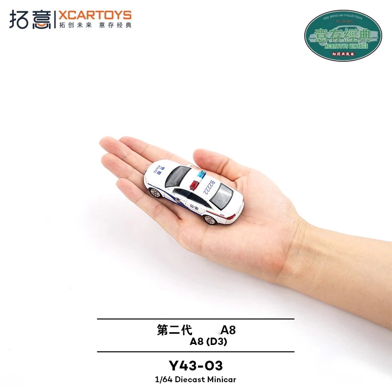 Xcartoys 1:64 A8(D3) White Police Diecast Model Car