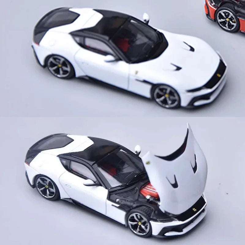 Phantom Knight PK 1:64 12 Cilindri Coupe Rosso Corsa Diecast Model Car