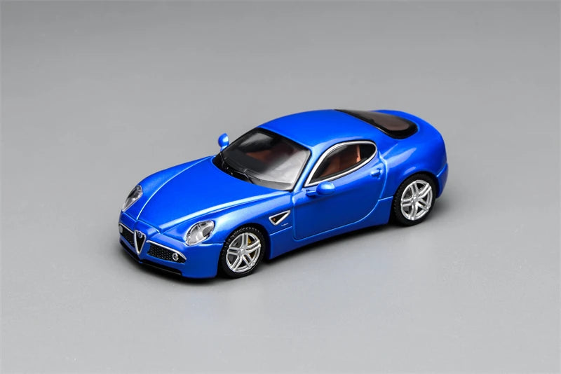 MOTORHELIX 1:64 Alfa Romeo Competizione 8C 2008 Die-Cast Car Model Collection Miniature