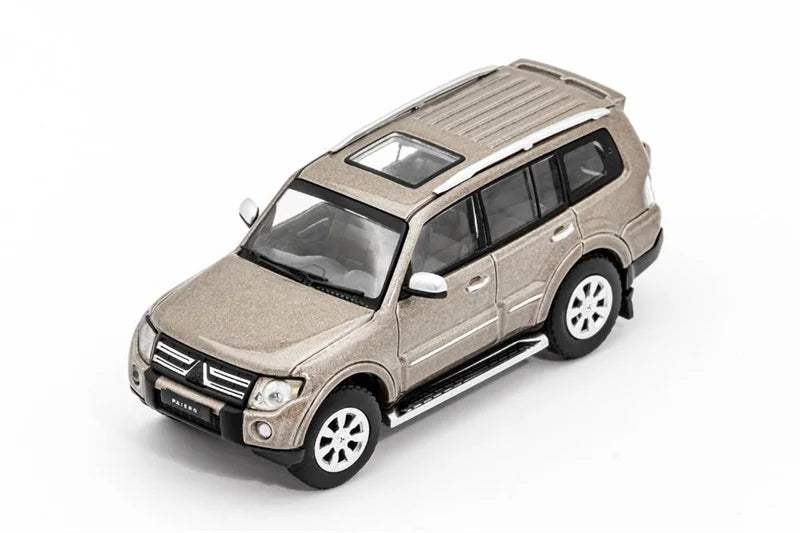 Shadow Pro 1:64 Pajero V97 Diecast Model Car