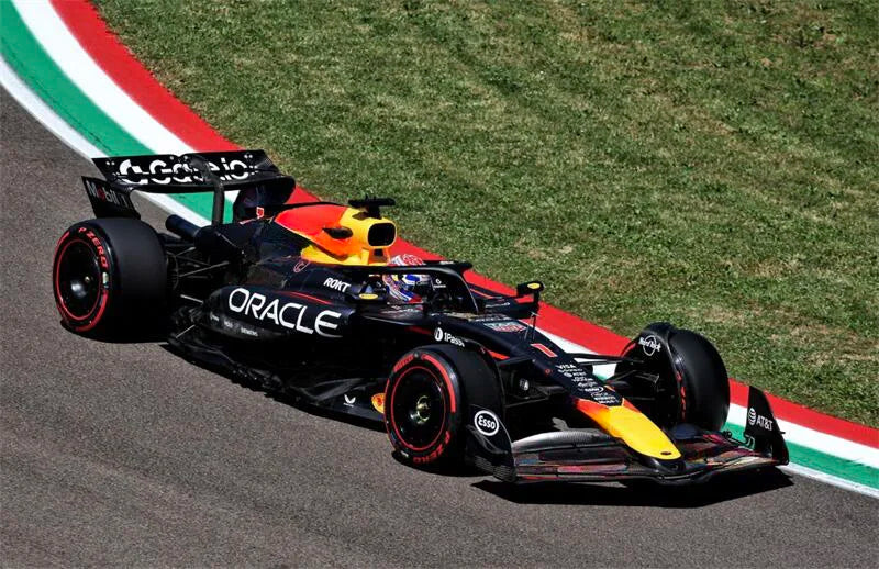 MINICHAMPS 1:64 2025 F1 RACING RB21 #1 MAX / YUKI JAPANESE / ROMAGNA / CANADA GP Diecast Model Car