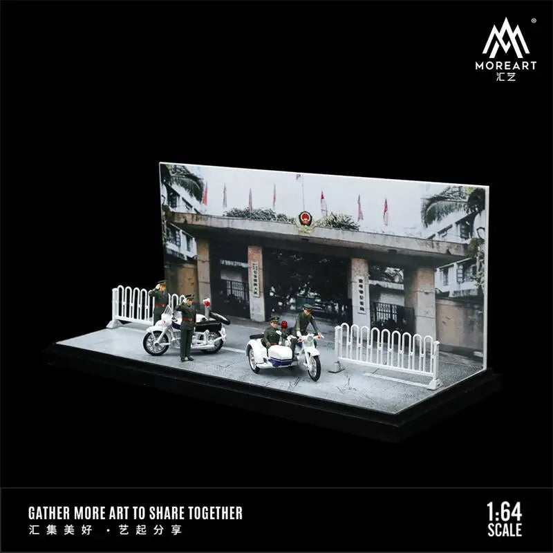 MoreArt 1:64 Police Motorcycle Figure set /People's Defenders Diorama